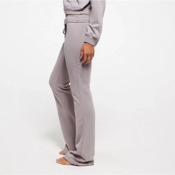 SKIMS Sweatpants Organic Cotton French Terry Low Rise Pants Oyster/La Sz M - Picture 2 of 7